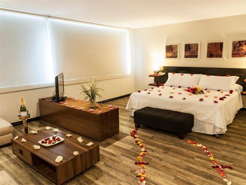 Hotel Bogota Virrey Екстер'єр фото