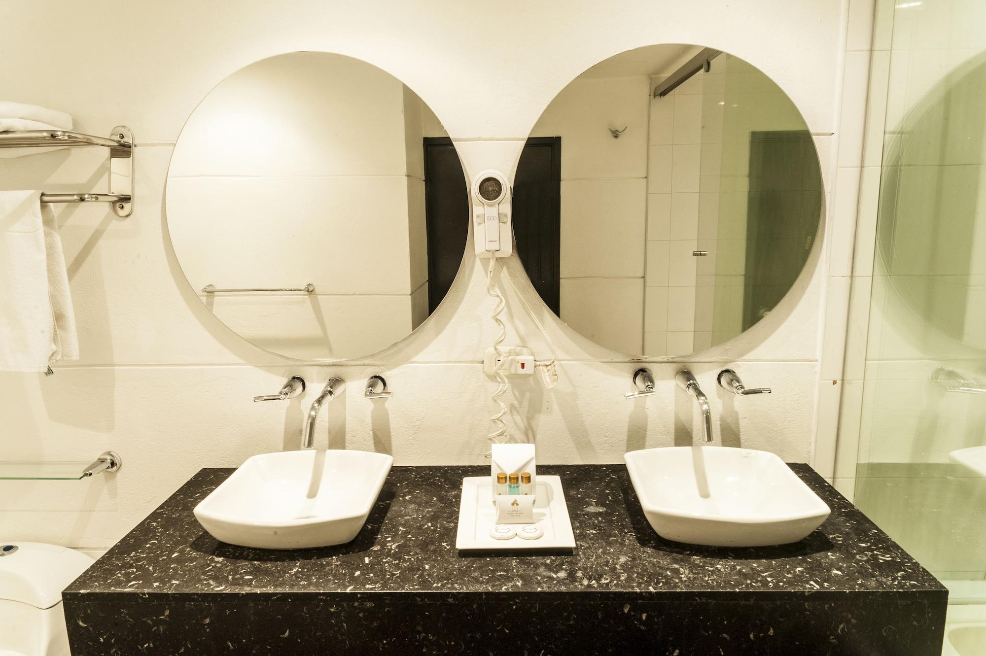 Hotel Bogota Virrey Екстер'єр фото