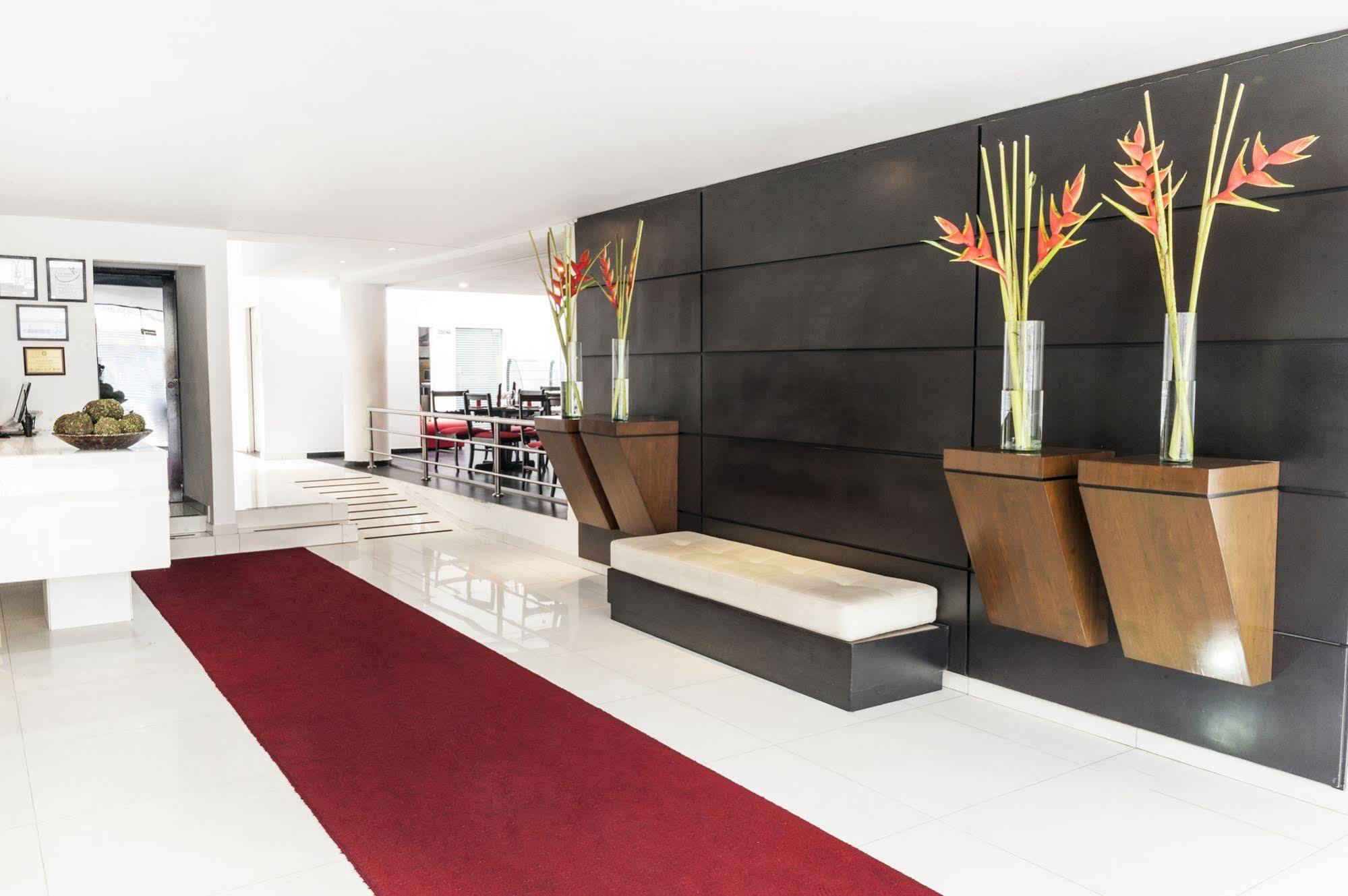 Hotel Bogota Virrey Екстер'єр фото